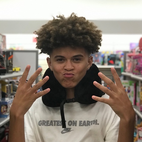 Meet your Posher, Marc - Picture 1 of 1